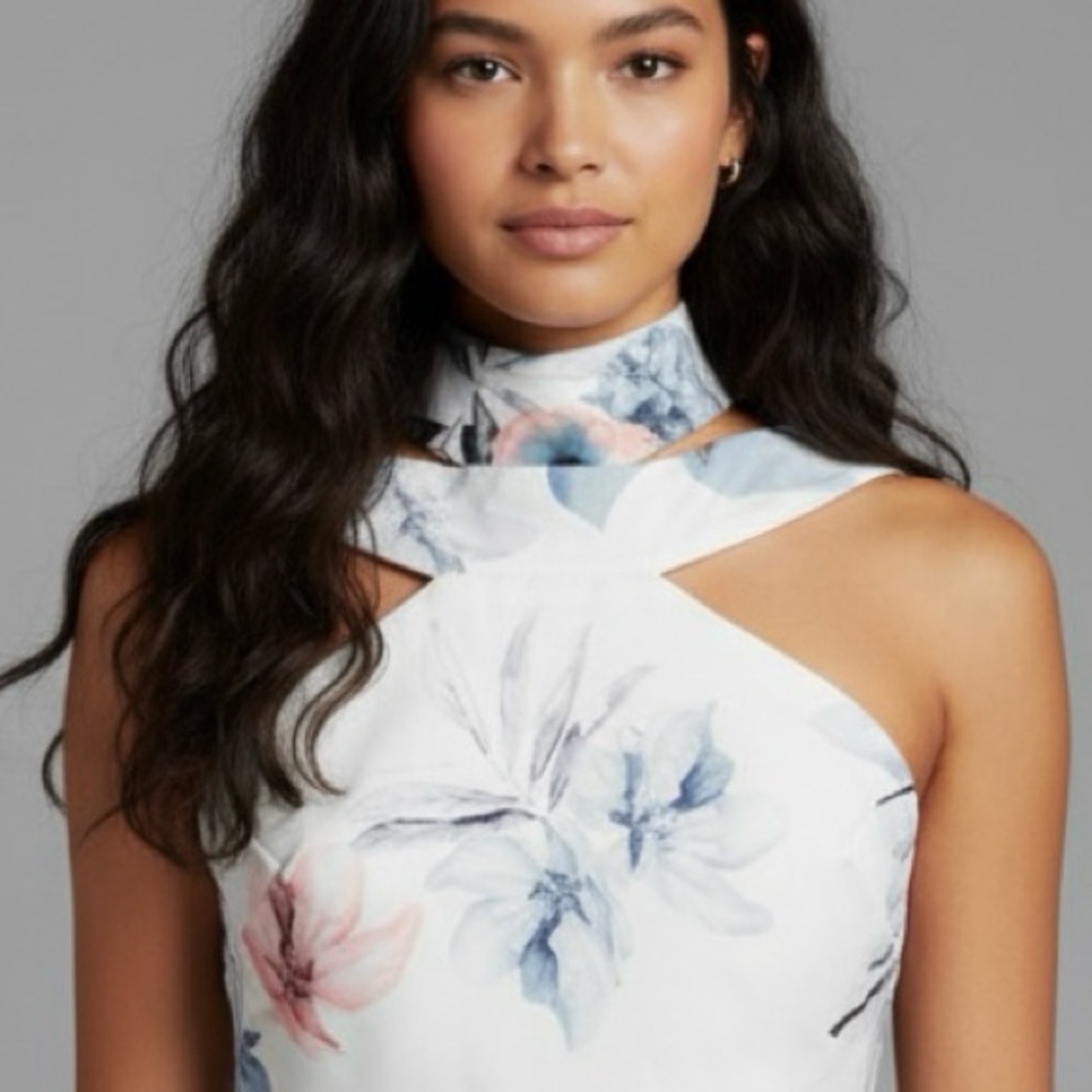 L’Atiste Ivory Floral Halter Top Cutout Cropped High Neck 8 Cocktail Festival